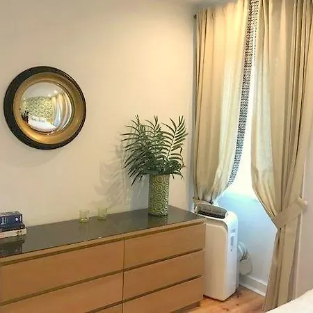 Your In Bairro Alto Apartment